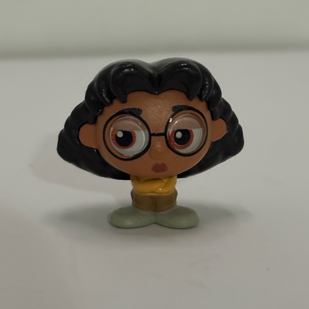 Series 8 Priya doorable